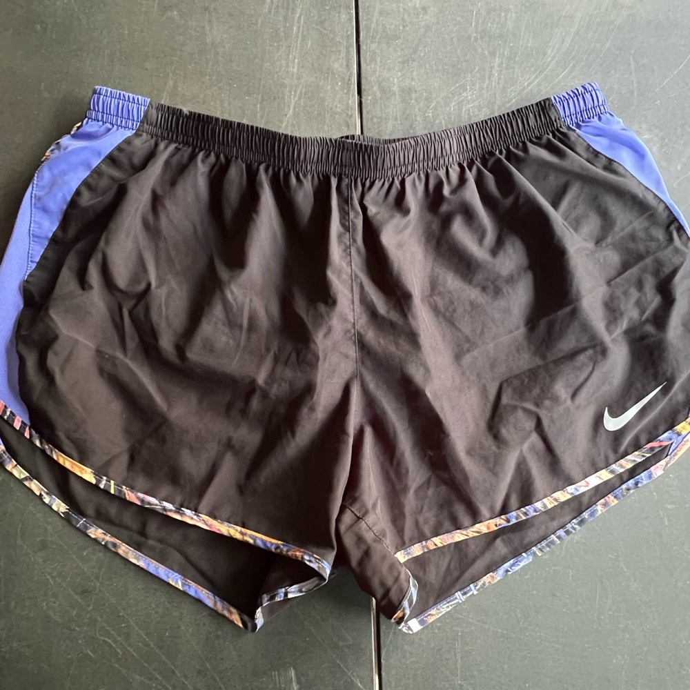 ✔️NIKE✔️ Women’s Shorts
